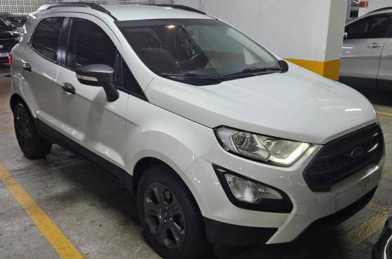 FORD ECOSPORT 1.5 TI-VCT FLEX FREESTYLE AUTOMÁTICO FORD ECOSPORT 1.5 TI-VCT FLEX FREESTYLE AUTOMÁTICO